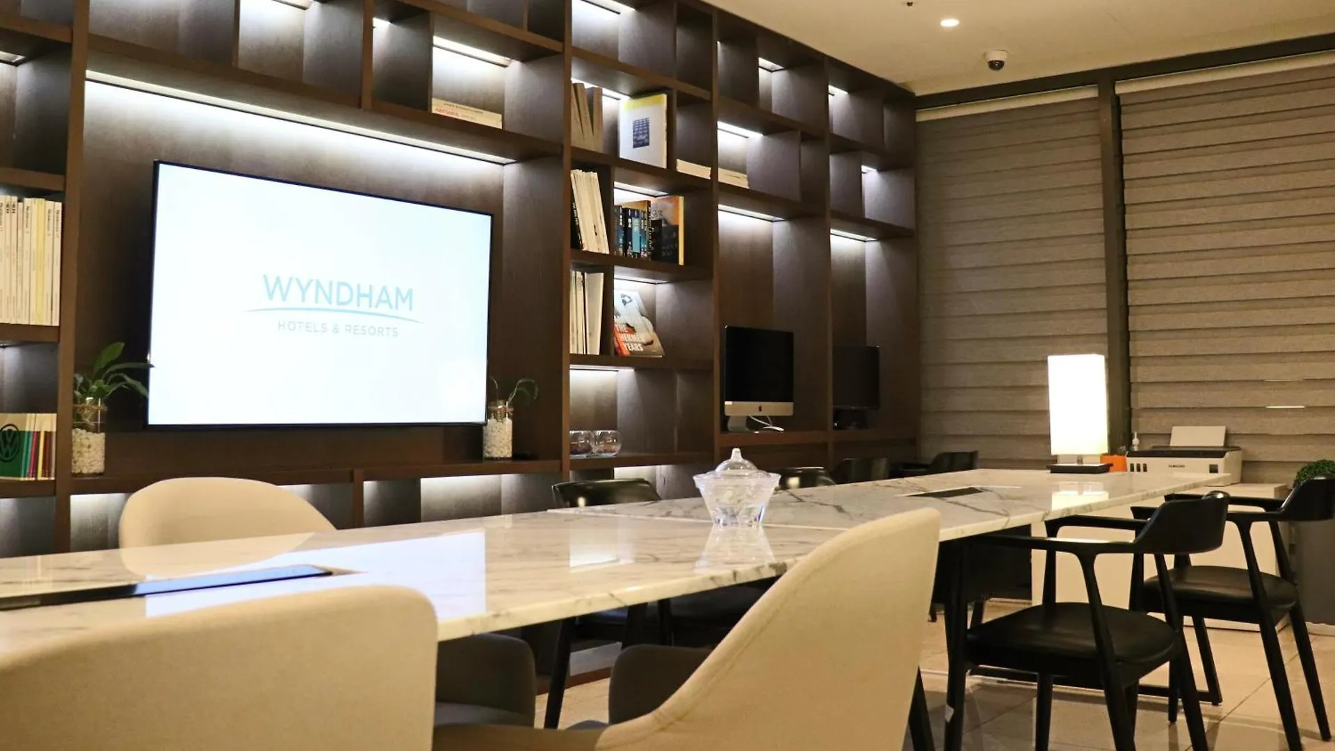 Ramada Encore By Wyndham Busan Station Hotel