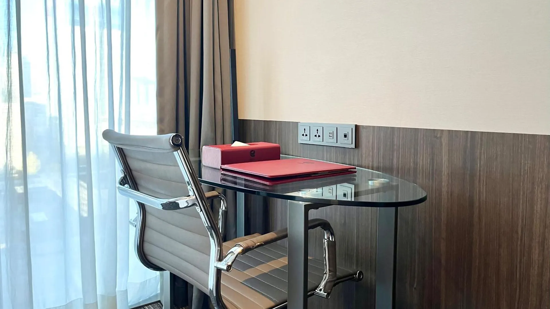 Ramada Encore By Wyndham Busan Station 3*,