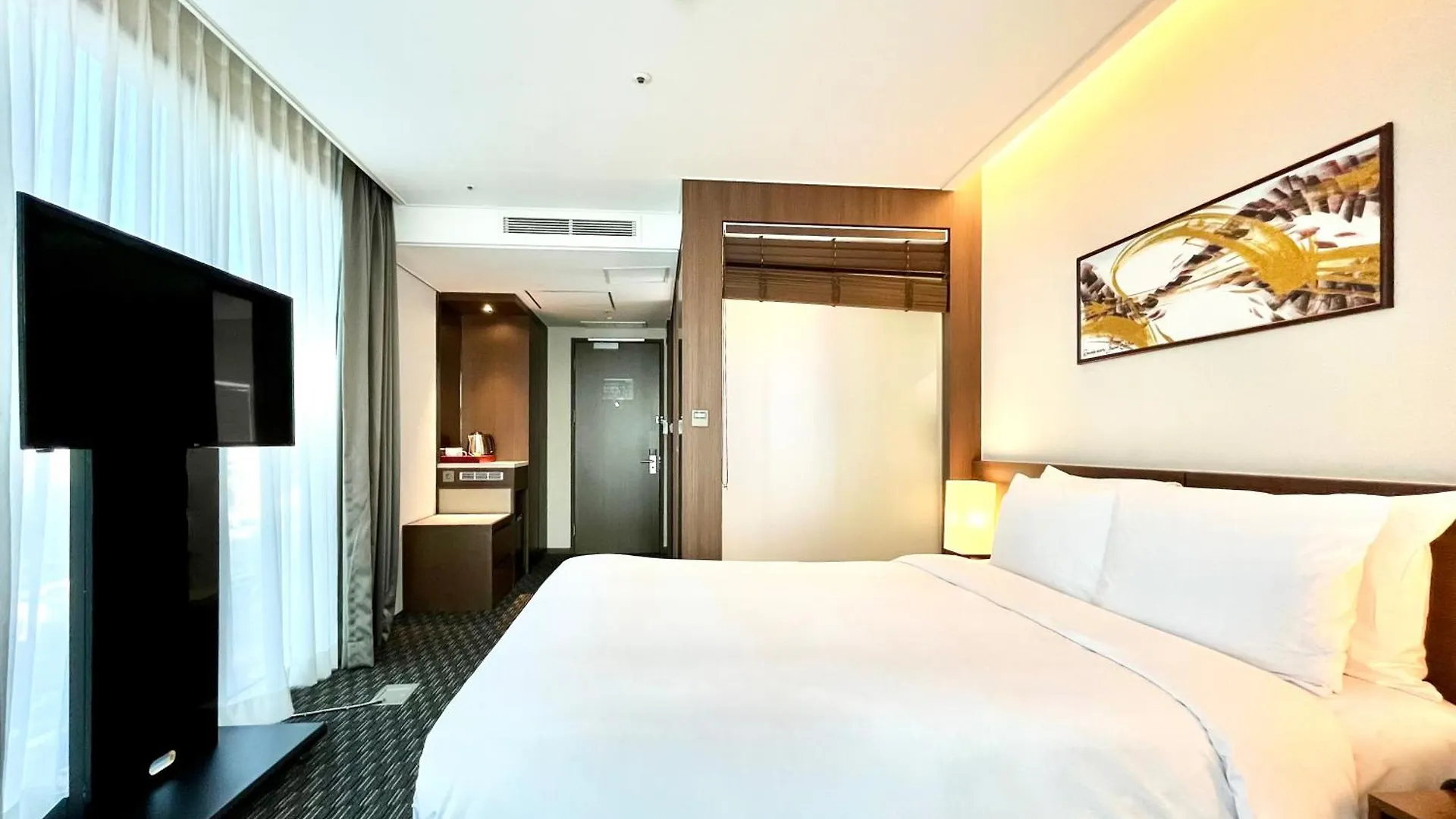 Ramada Encore By Wyndham Busan Station
