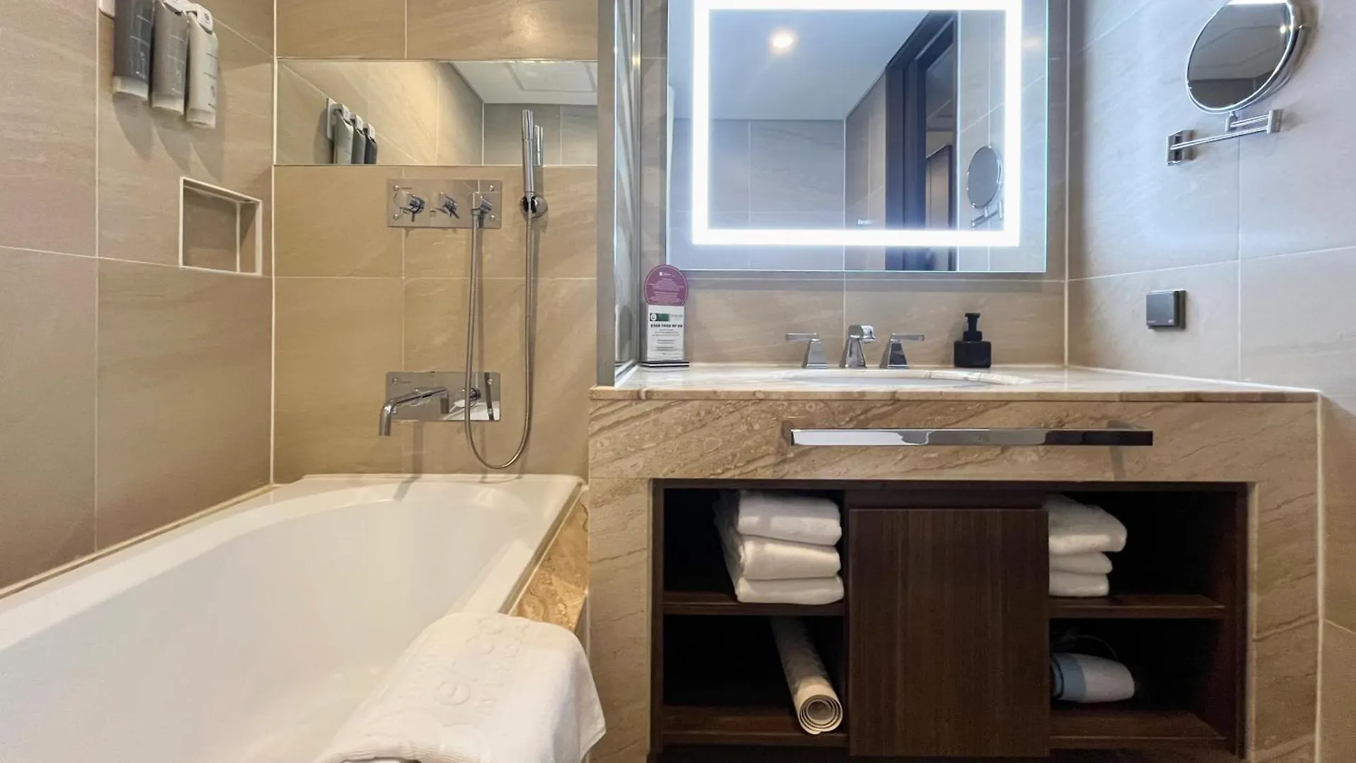 Ramada Encore By Wyndham Busan Station