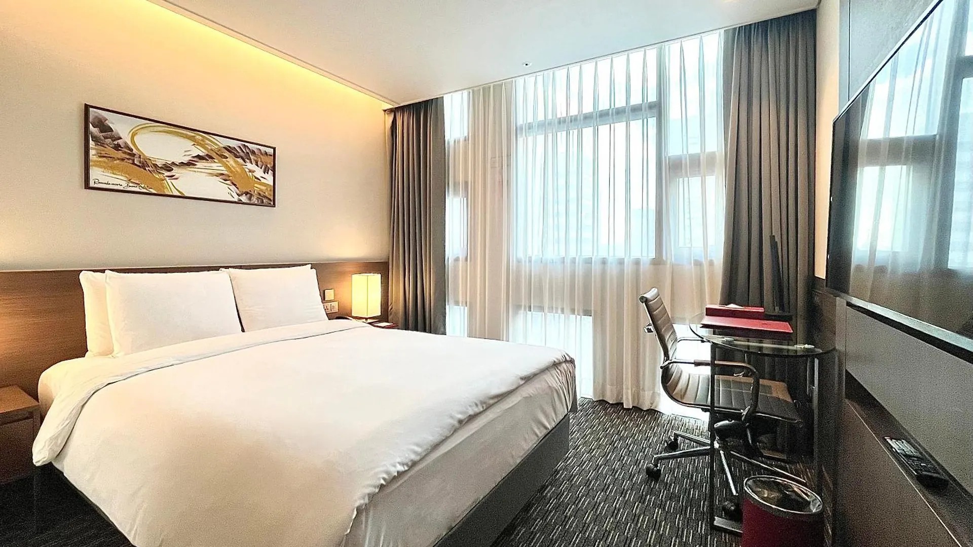 Ramada Encore By Wyndham Busan Station 3*,
