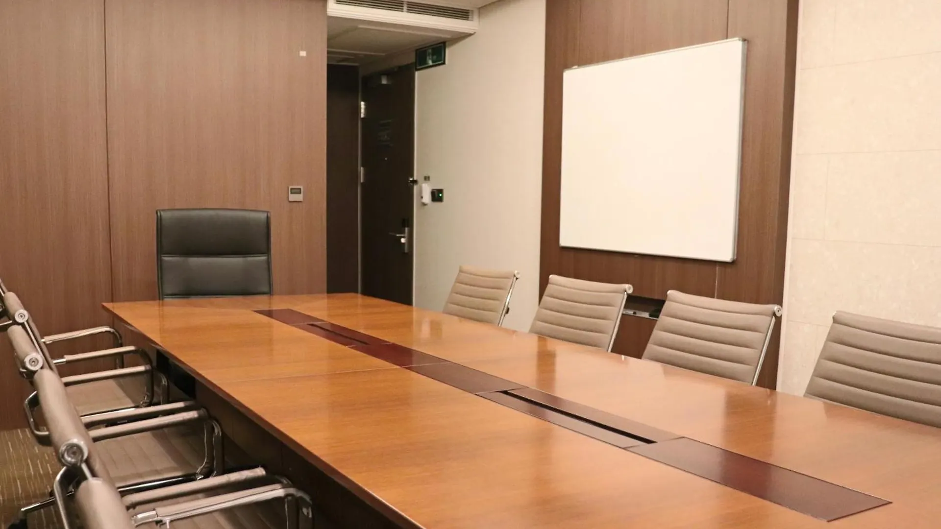 Ramada Encore By Wyndham Busan Station Hotel